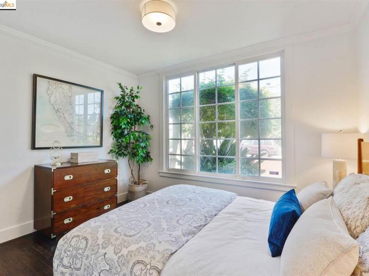 5821 Fleming Ave, Oakland, CA | Mills Gardens. Photo 25 of 38