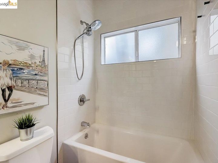 6177 Westover Dr, Oakland, CA | Piedmont Pines. Photo 28 of 40