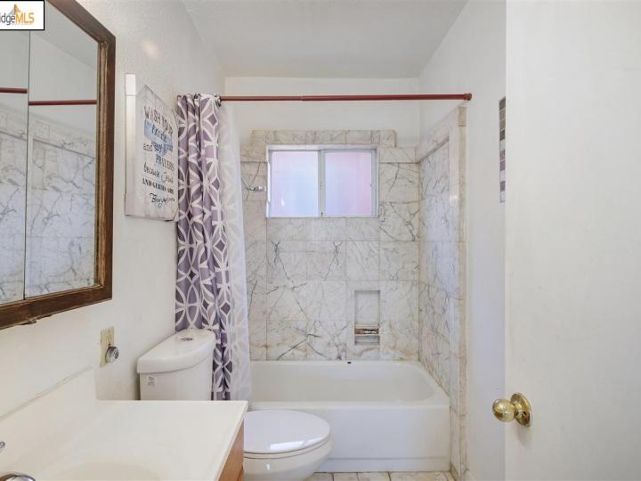 6208 Outlook Ave, Oakland, CA | Millsmont Area. Photo 17 of 33