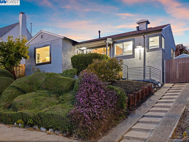 6238 Majestic Ave, Oakland, CA | Millmont. Photo 1 of 1