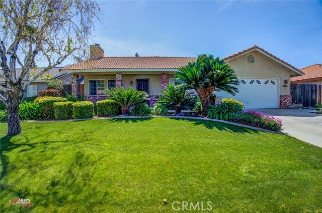 6407 Abby Rose Ave, Bakersfield, CA | . Photo 2 of 39