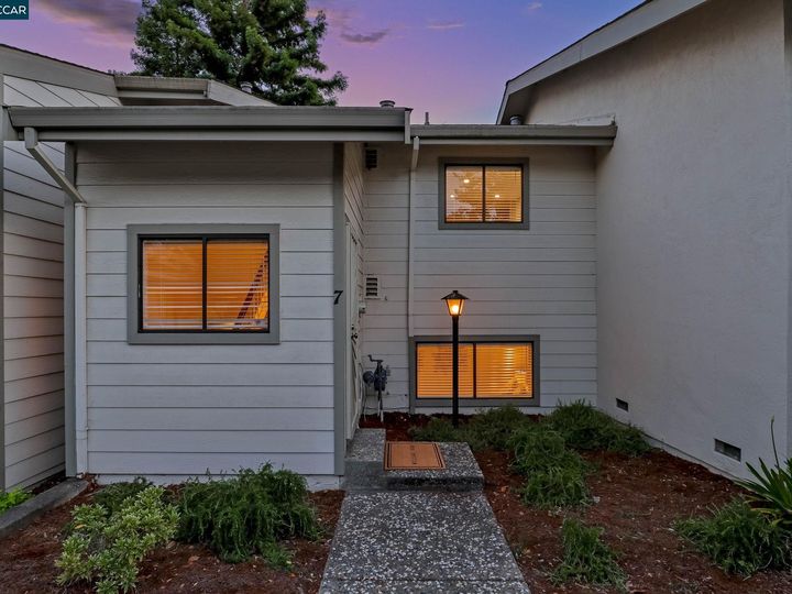 7 Janin Pl, Pleasant Hill, CA, 94523 Townhouse. Photo 30 of 33