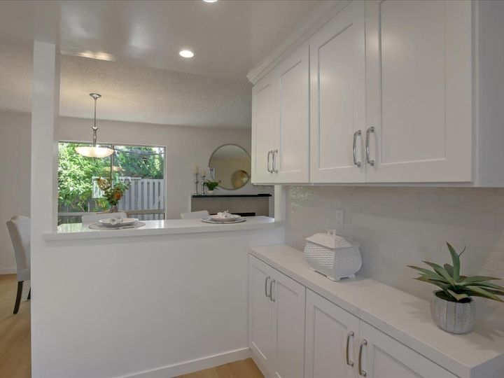 752 Neptune Ln, Foster City, CA, 94404 Townhouse. Photo 12 of 40
