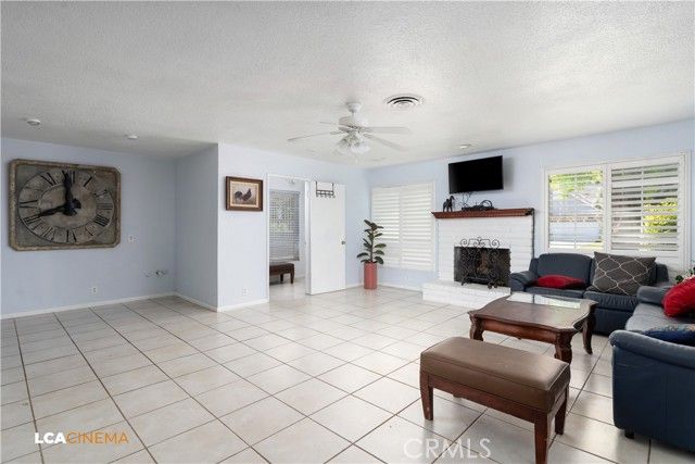 7612 Las Cruces Ave, Bakersfield, CA | . Photo 6 of 29
