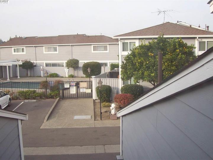 766 Woodgate  Dr, San Leandro, CA, 94579 Townhouse. Photo 11 of 30