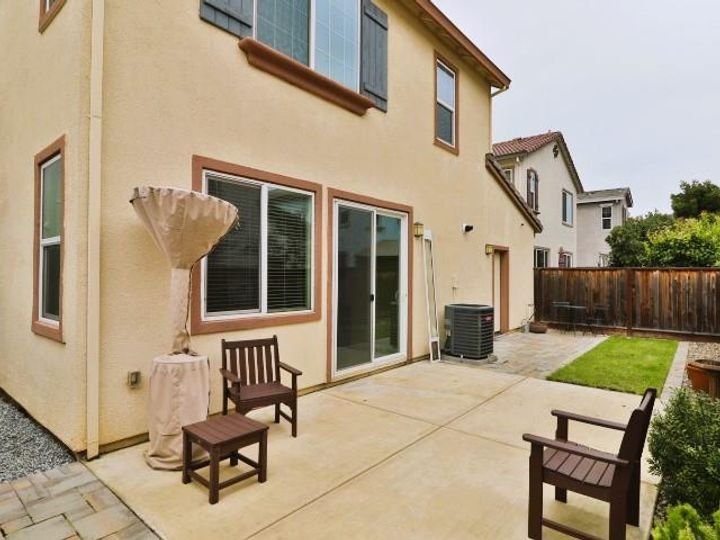 7710 Curry Dr, Gilroy, CA | . Photo 32 of 42