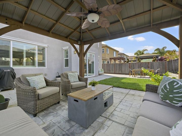 7735 Curry Dr, Gilroy, CA | . Photo 30 of 33