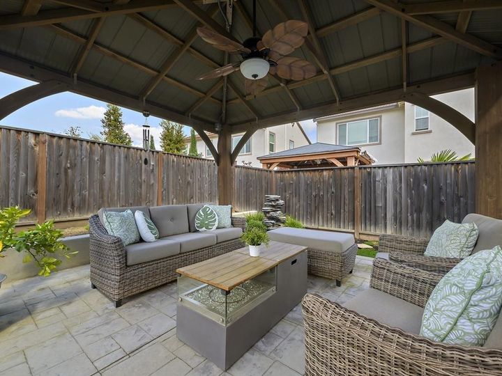 7735 Curry Dr, Gilroy, CA | . Photo 31 of 33