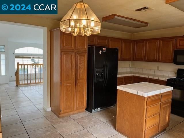 802 Notre Dame Dr, Vacaville, CA | . Photo 8 of 34