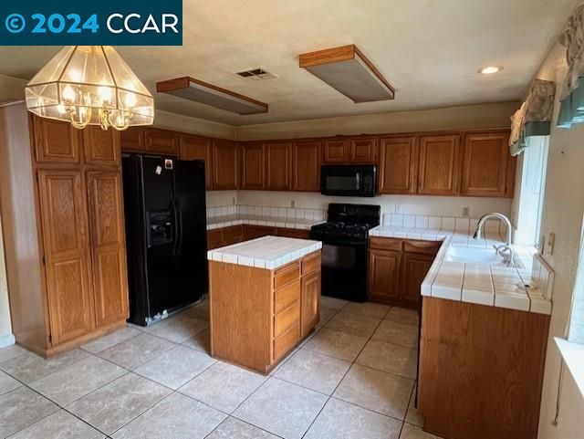 802 Notre Dame Dr, Vacaville, CA | . Photo 9 of 34