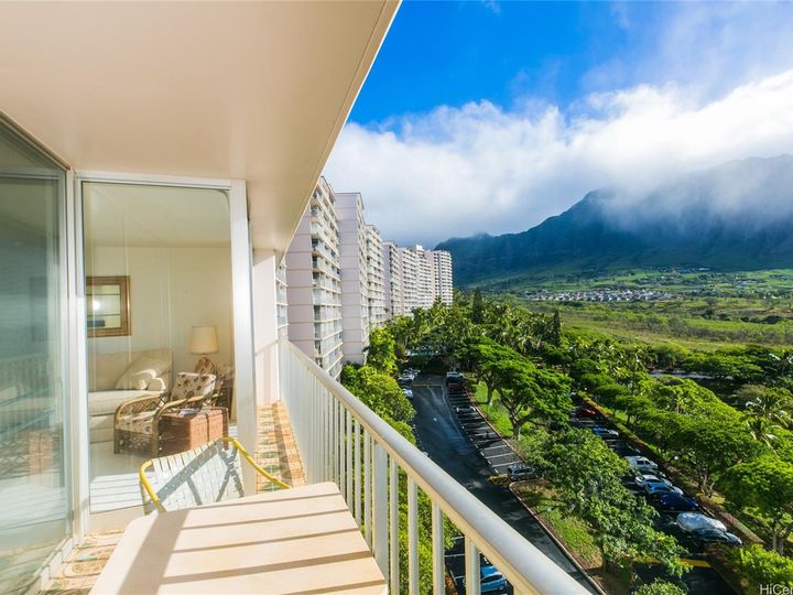 Makaha Valley Towers condo #1002A. Photo 15 of 21