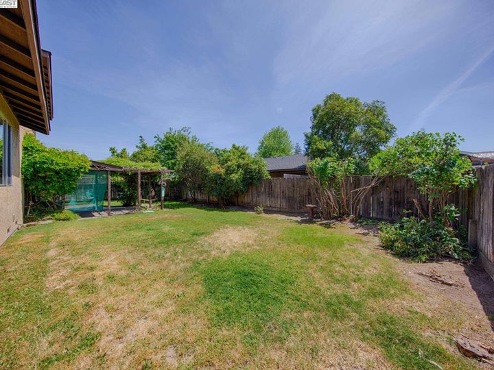 987 Placer Ave, Manteca, CA | Raymus Manor. Photo 32 of 32