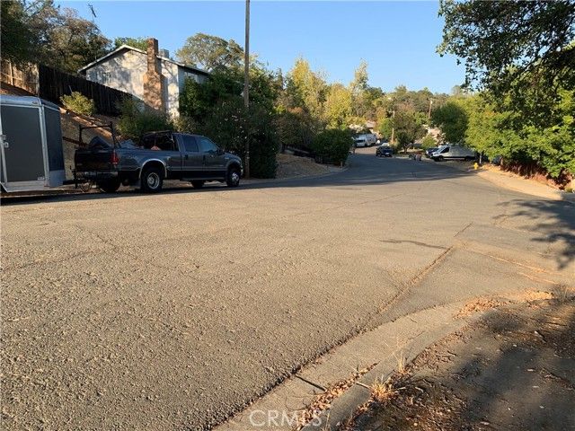 Parkwood Dr Oroville CA. Photo 3 of 26