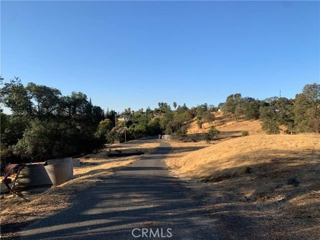 Parkwood Dr Oroville CA. Photo 5 of 26