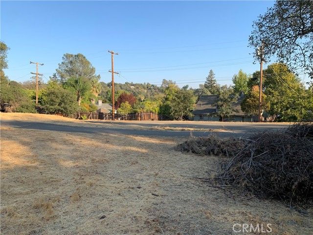 Parkwood Dr Oroville CA. Photo 8 of 26