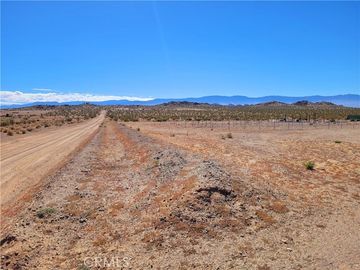 1 Cassia Ave, Lucerne Valley, CA
