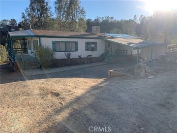 1235 Sycamore Dr, Wofford Heights, CA