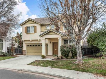 1236 Picadilly Ln, Brentwood, CA | Rose Garden. Photo 3 of 38