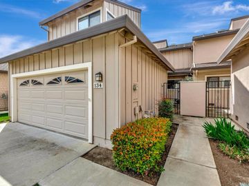 134 Joes Ln, Hollister, CA, 95023 Townhouse. Photo 4 of 57