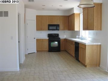 Rental 142 Trent Pl, Brentwood, CA, 94513. Photo 3 of 6