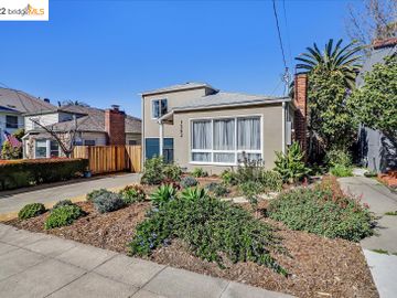 1542 E 31st St, Oakland, CA | Highland Heights. Photo 4 of 38