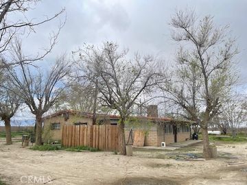 15981 Gaskell Rd, Rosamond, CA | . Photo 4 of 18