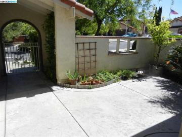 1904 Grizzly Ct, Antioch, CA | Meadow Brook. Photo 3 of 30