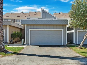 2061 Sand Point Rd, Discovery Bay, CA, 94505 Townhouse. Photo 2 of 28