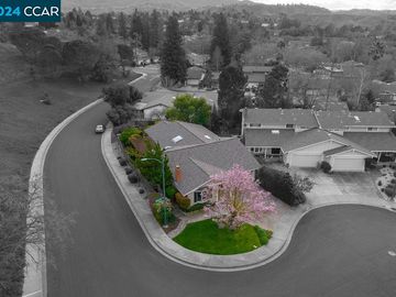2116 Darby Ct, Walnut Creek, CA | Rudgear Estates. Photo 2 of 35