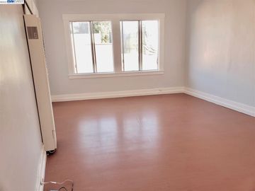 Rental 2764 73rd Ave, Oakland, CA, 94605. Photo 1 of 14