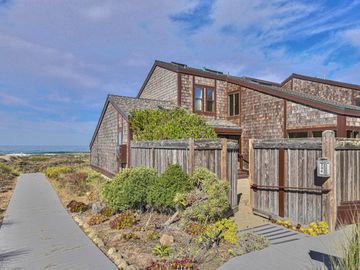 286 Monterey Dunes Way Moss Landing CA Multi-family home. Photo 3 of 54