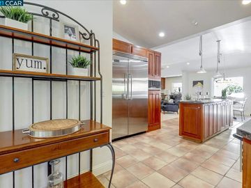 30 Descanso Dr, Orinda, CA | Ivy Drive Area. Photo 3 of 35