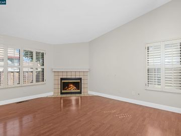 3028 Peppermill Cir, Pittsburg, CA, 94565 Townhouse. Photo 6 of 26