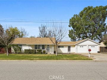 303 Maple St, Shafter, CA