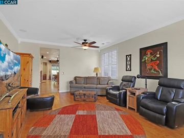 305 Upton Pyne Dr, Brentwood, CA | Summerset 2. Photo 4 of 38