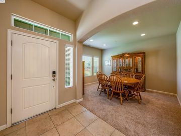 3075 N Carriage Ave, Fresno, CA | . Photo 5 of 40