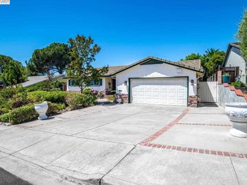 3212 View Dr, Antioch, CA | . Photo 3 of 37