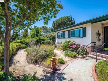 3212 View Dr, Antioch, CA | . Photo 5 of 37
