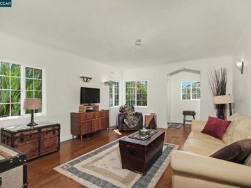 3241 Liese Ave, Oakland, CA | Allendale. Photo 5 of 25