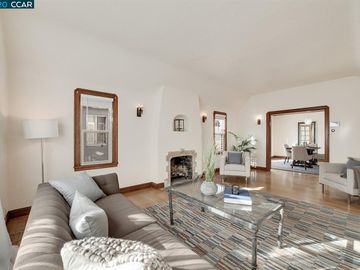 3663 Delmont Ave, Oakland, CA | Chimes Terrace. Photo 5 of 40
