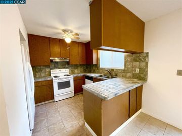 3910 Northwood Dr #D, Concord, CA, 94520 Townhouse. Photo 2 of 21