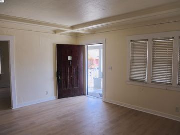 5440 Wadean, Oakland, CA | Foothill. Photo 6 of 33