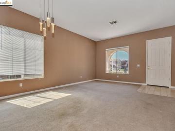5545 Sunview Way, Antioch, CA | Meadow Creek. Photo 4 of 31