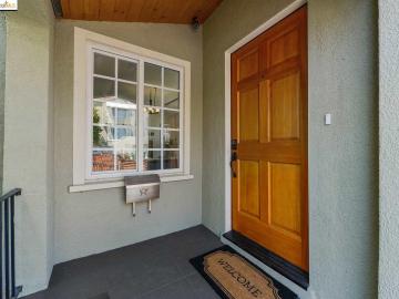 5821 Fleming Ave, Oakland, CA | Mills Gardens. Photo 5 of 38
