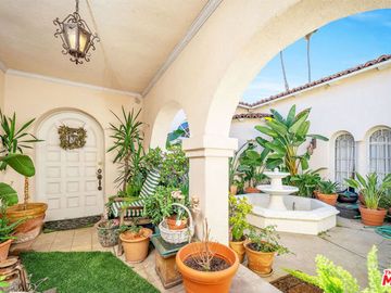 609 S Highland Ave, Los Angeles, CA | . Photo 2 of 11