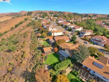 6354 Boone Dr, Castro Valley, CA | Palomares Hills. Photo 6 of 40