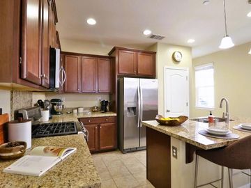 7710 Curry Dr, Gilroy, CA | . Photo 6 of 42