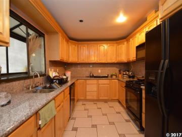 94 Robinson Ave, Pittsburg, CA | Garden Heights. Photo 2 of 9