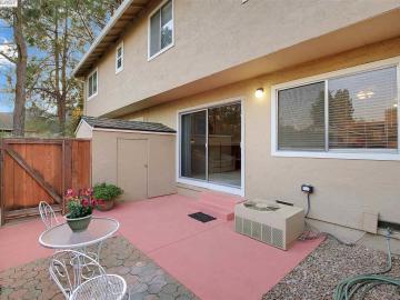956 Dolores, Livermore, CA, 94550 Townhouse. Photo 4 of 32